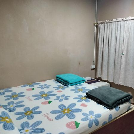 Canaan Guesthouse Канчанабури Екстериор снимка