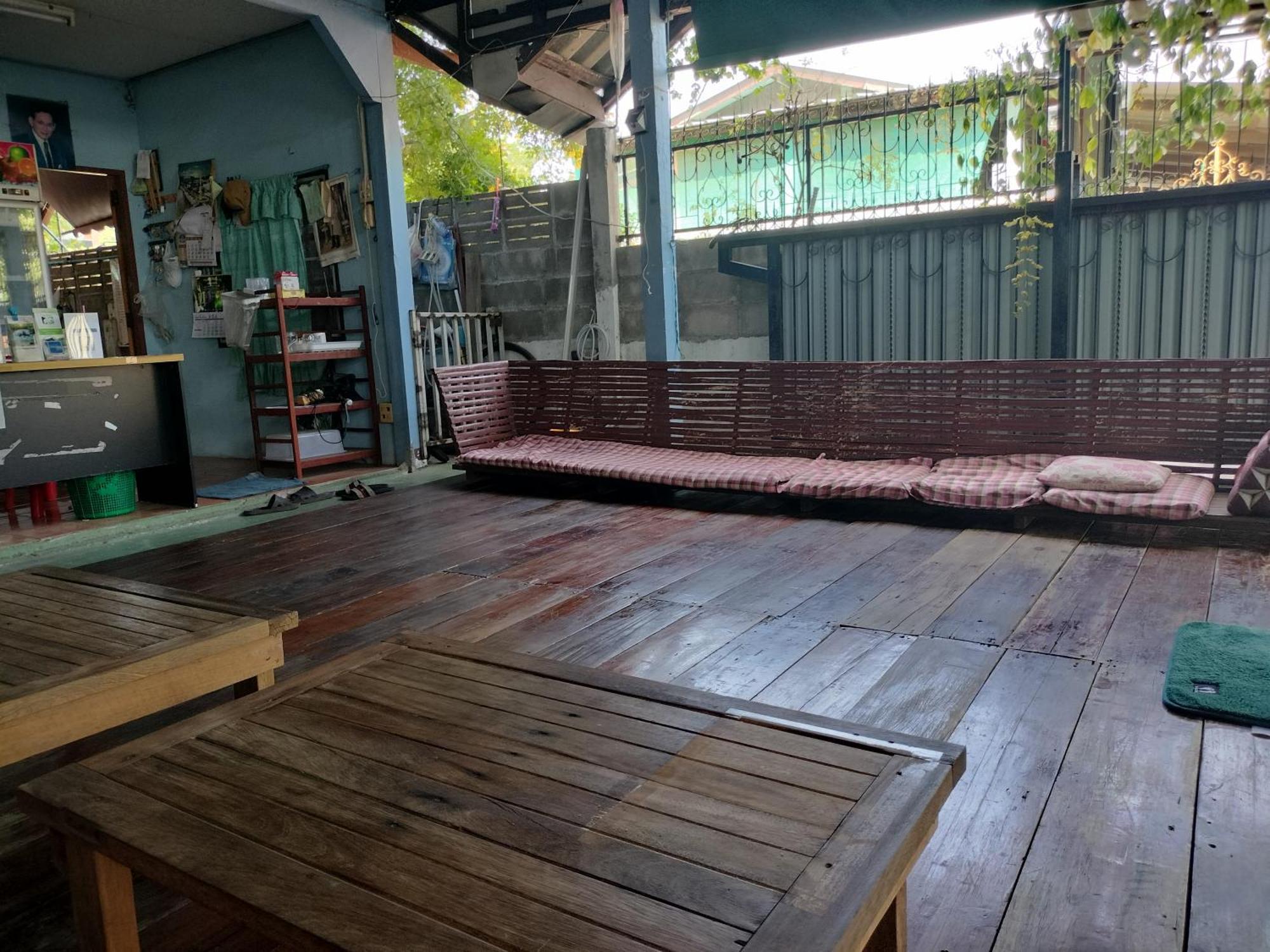 Canaan Guesthouse Канчанабури Екстериор снимка